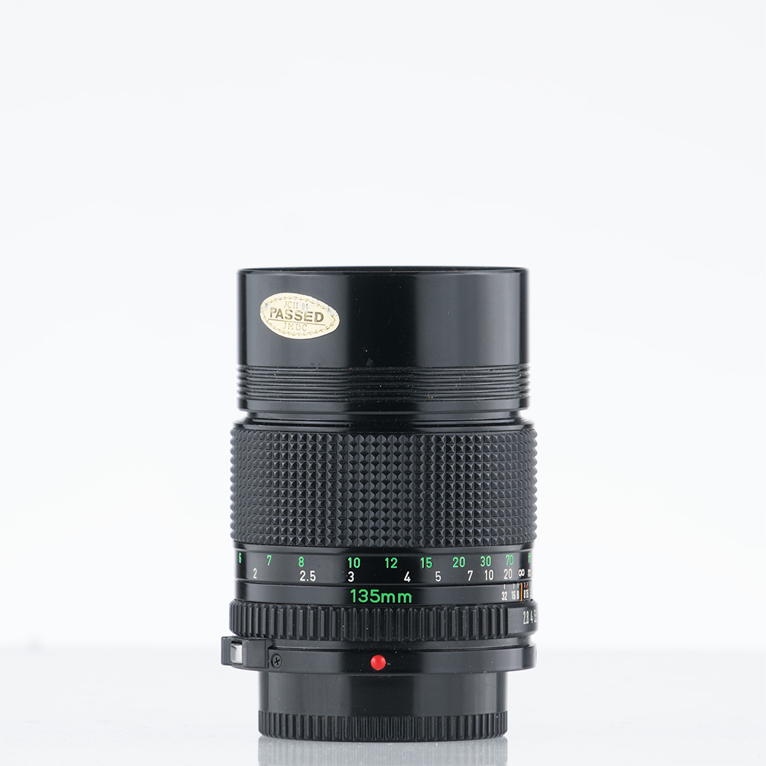 Canon New FD 135mm f/2.8 